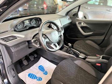 Peugeot 2008 - 11