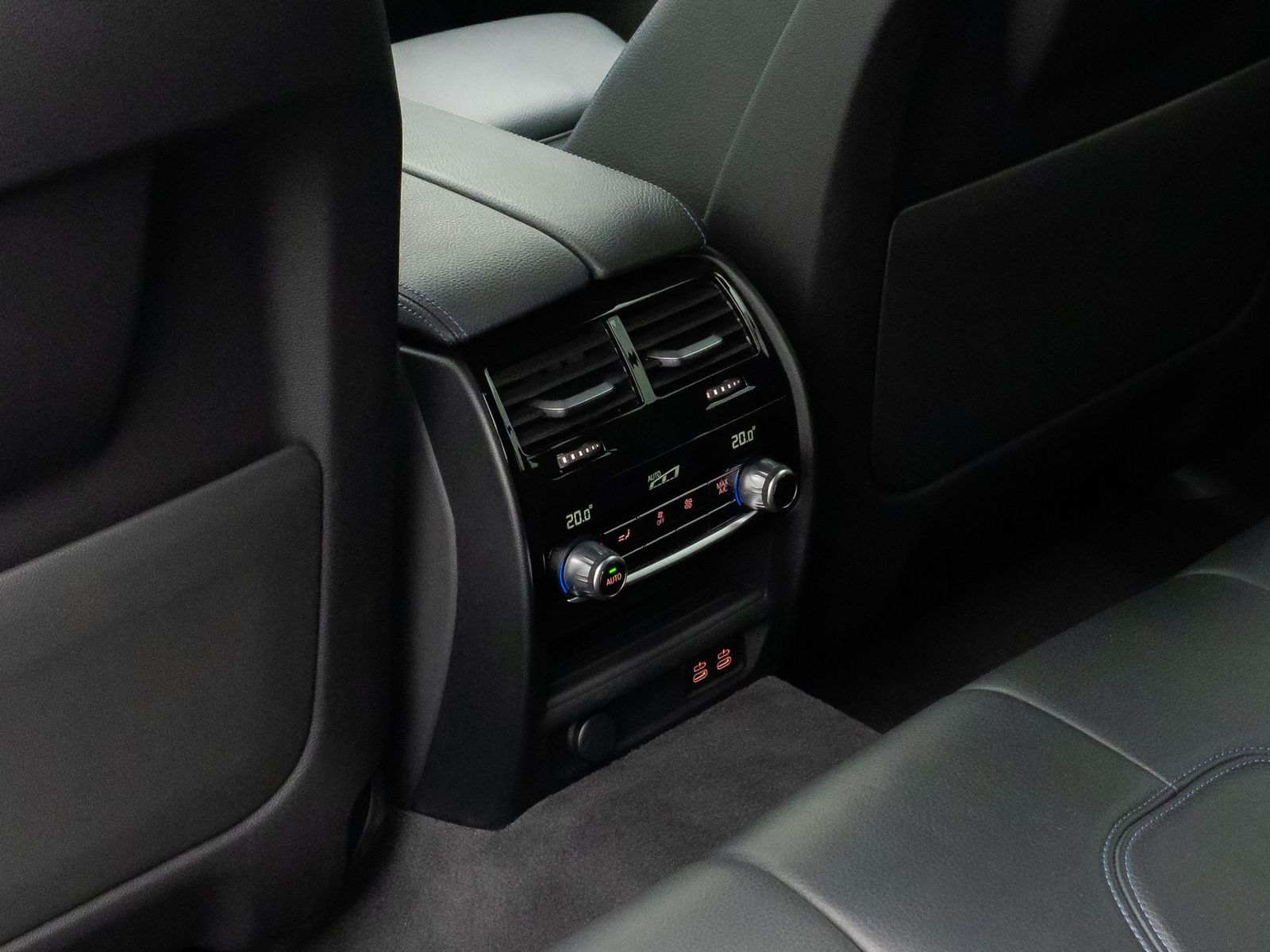 Fahrzeugabbildung BMW 540i xD M Sport Kamera DAB H/K Lenkrhzg Alarm