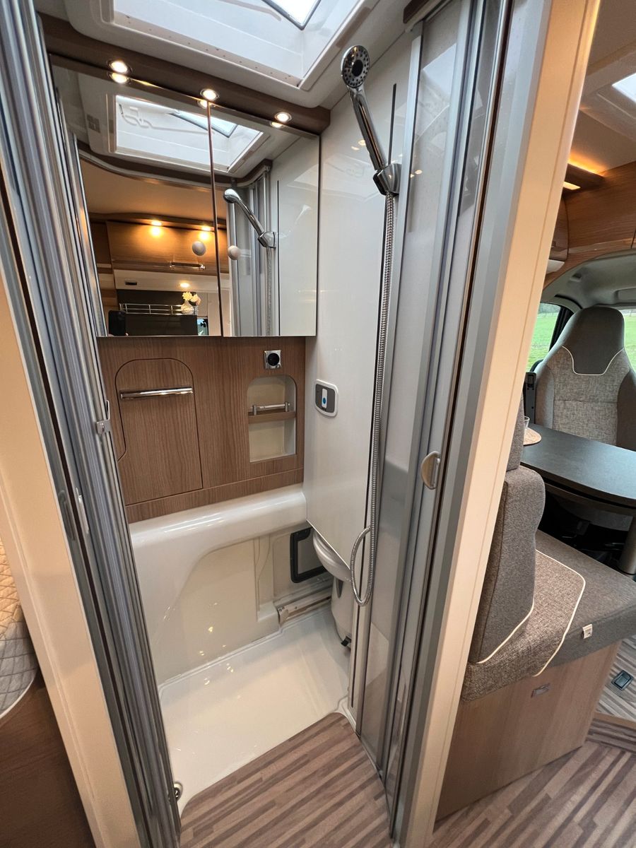 Fahrzeugabbildung Malibu Malibu Van compact 600 LE