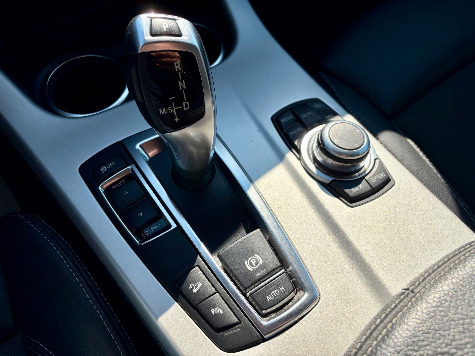 Fahrzeugabbildung BMW X3 xDrive20d Aut. Navi Xenon SPORTSITZE Leder PD