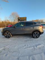 Nissan Qashqai *TÜV NEU*AUTOMATIK*ALLWETTEREIFEN* - Nissan Qashqai: Allradantrieb