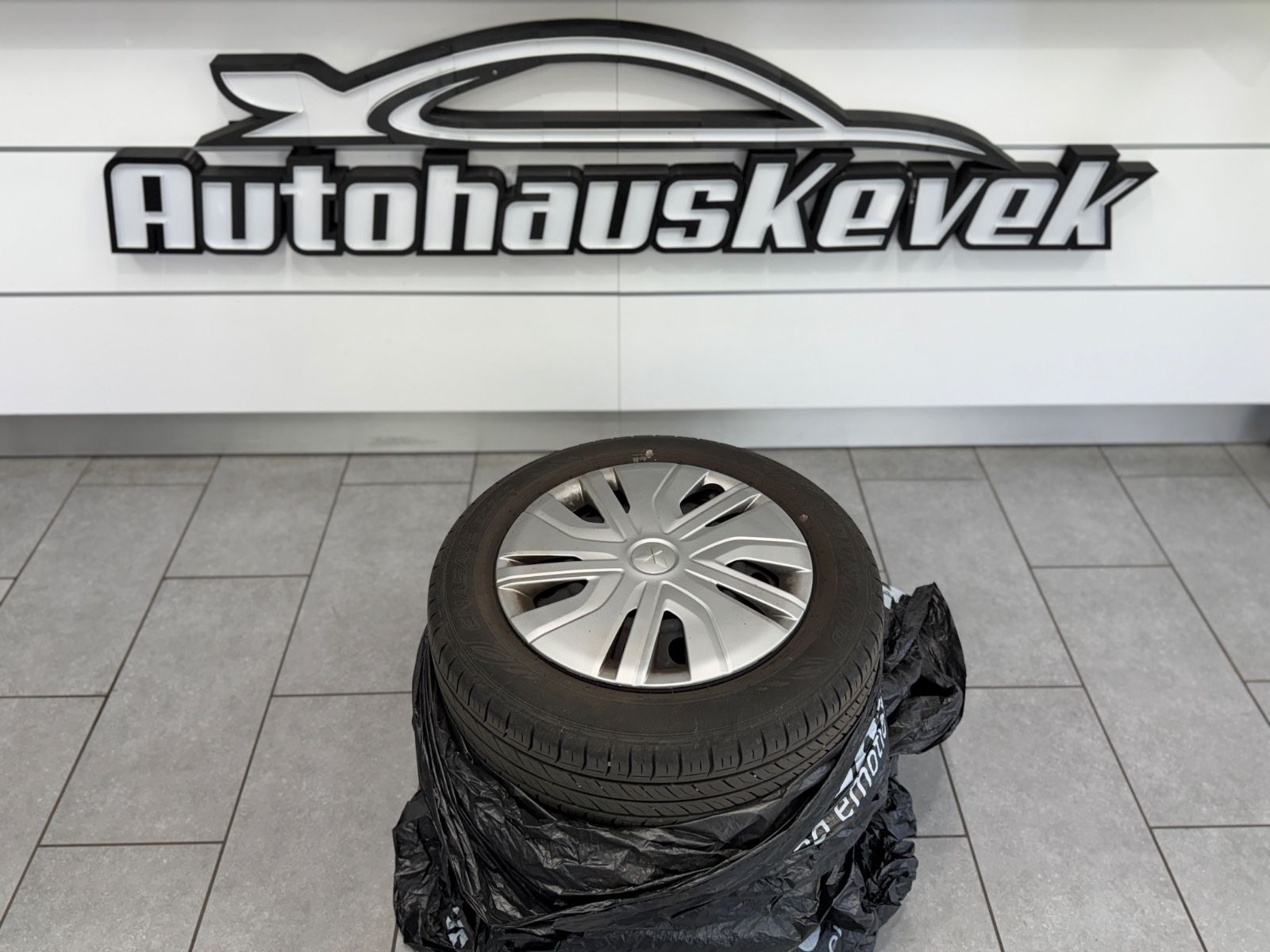 Fahrzeugabbildung Mitsubishi Space Star 1.0 MIVEC Diamant|KLIMA|8-FACH|