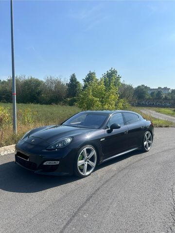 Porsche Panamera Turbo