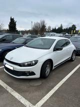 Volkswagen Scirocco 2.0 TSI Standard - Volkswagen Scirocco: Standard