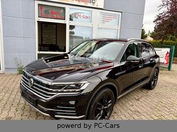 Volkswagen Touareg - 2