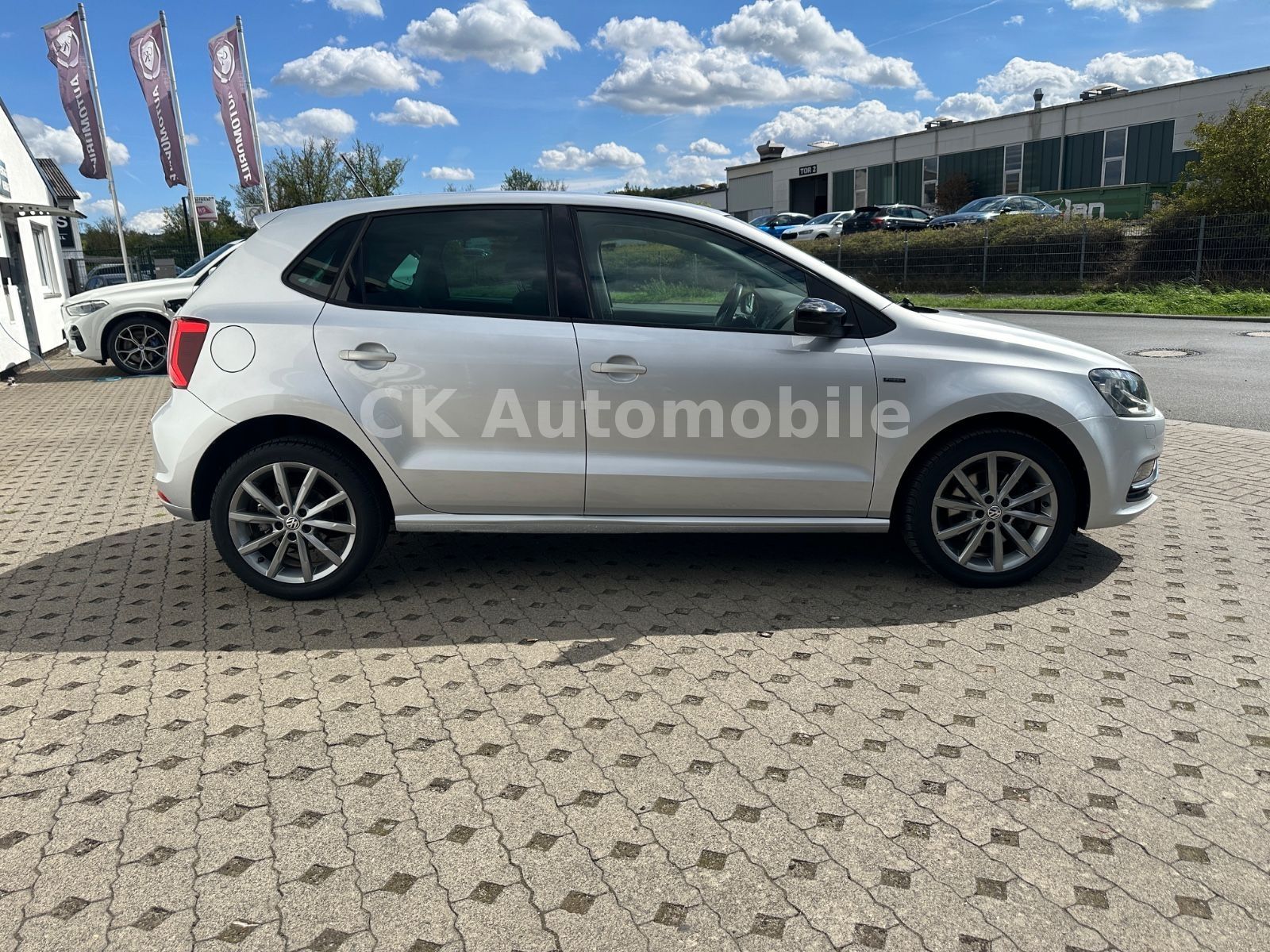 Fahrzeugabbildung Volkswagen Polo V Fresh 1.2 TSI DSG/Klimaanlage/SHZ/PDC