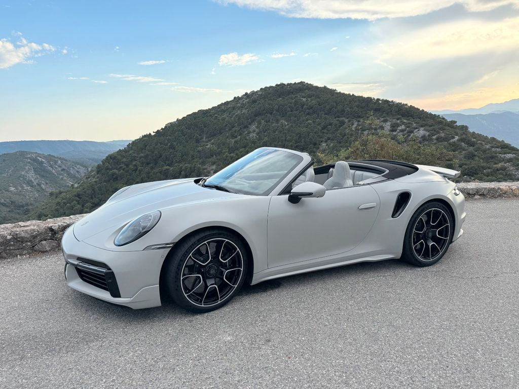 Image of Porsche 992