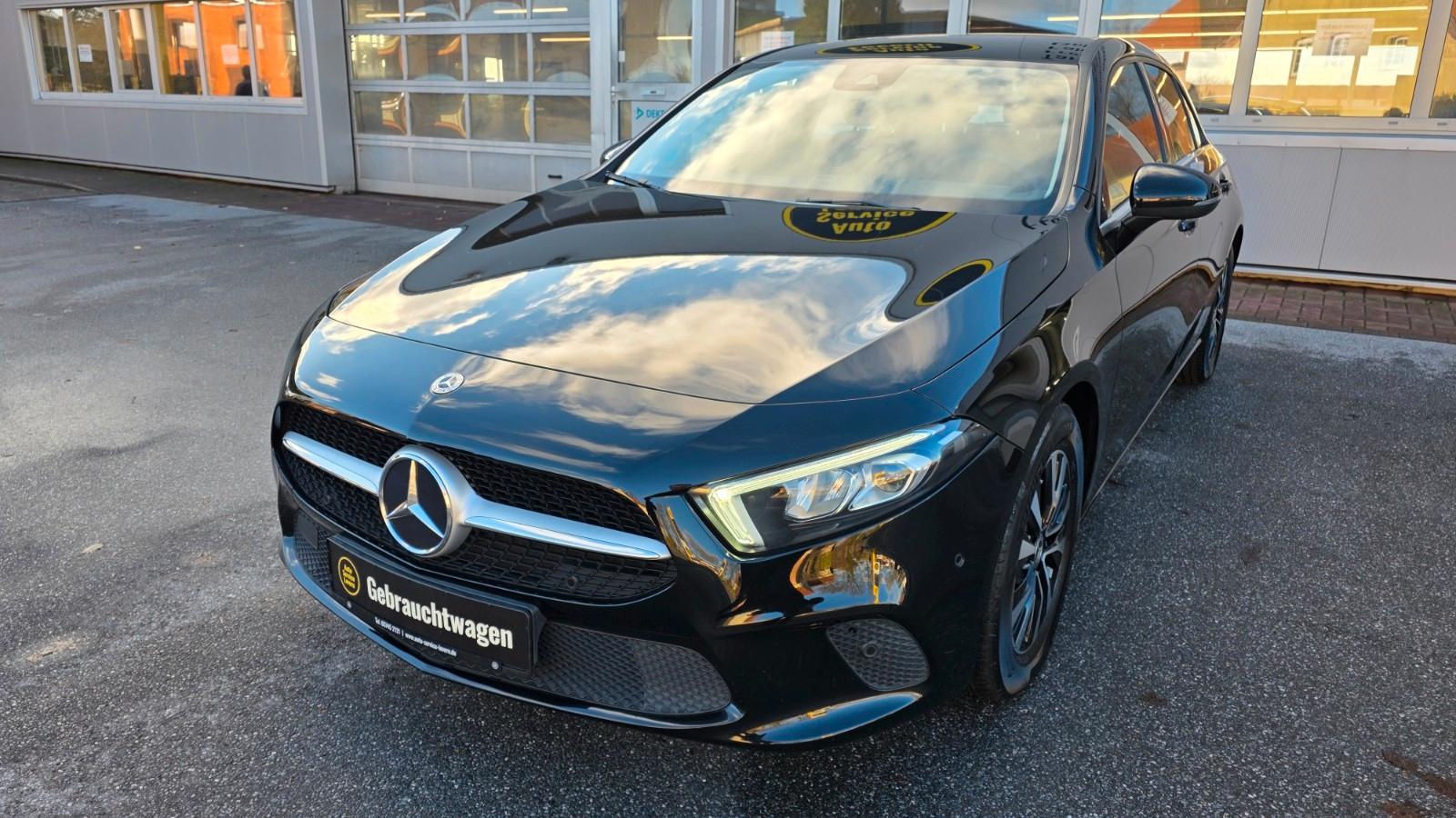 Mercedes-Benz A 180, Automatik, LED