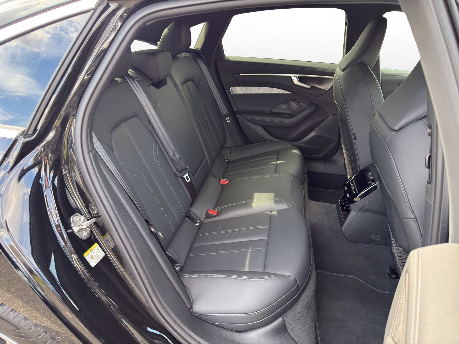 Audi A6 - Bild 15
