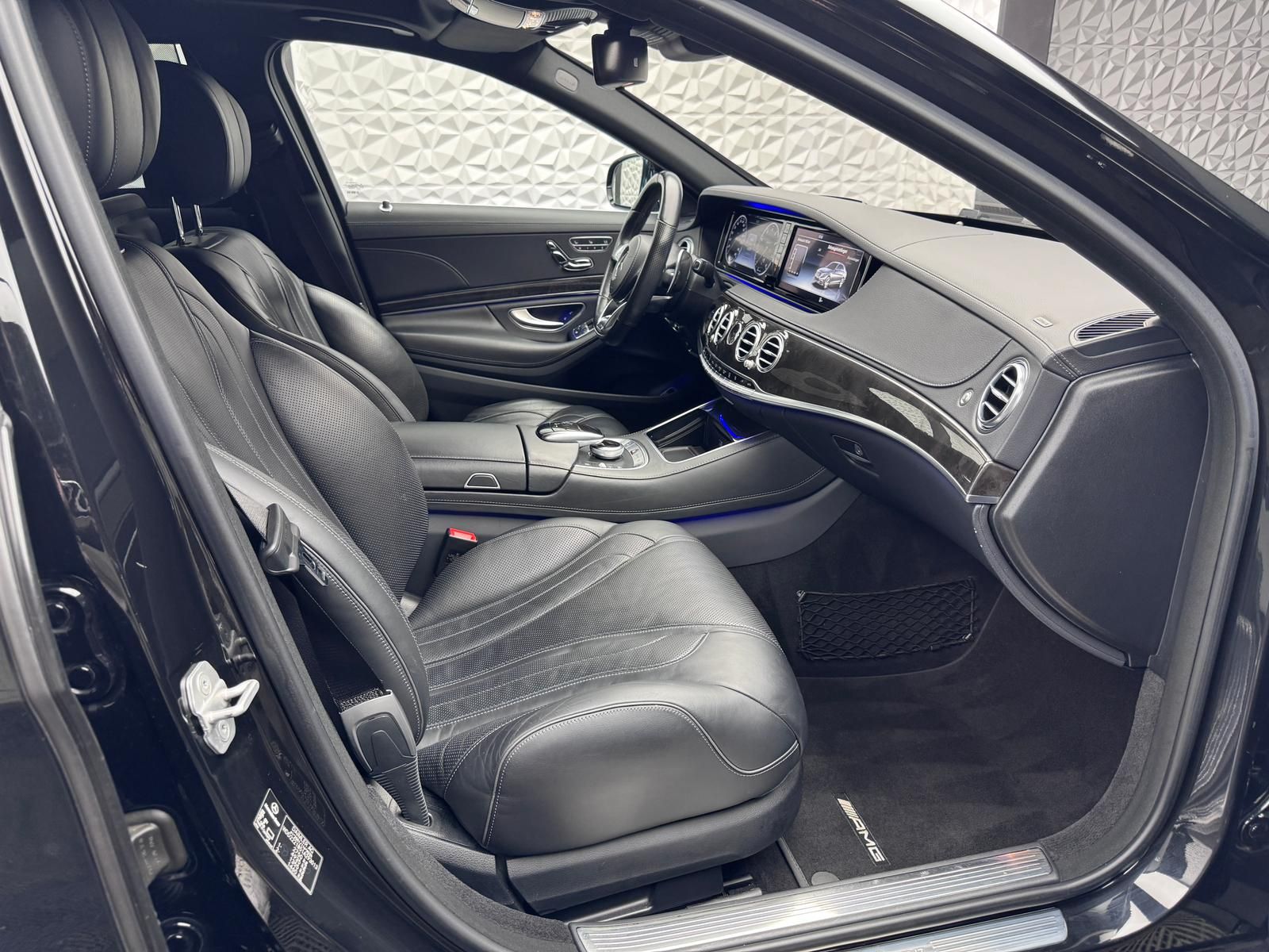 Fahrzeugabbildung Mercedes-Benz L AMG/4MATIC/PANO/BURMESTER/3xTV/CHAUFFEUR/DISTR