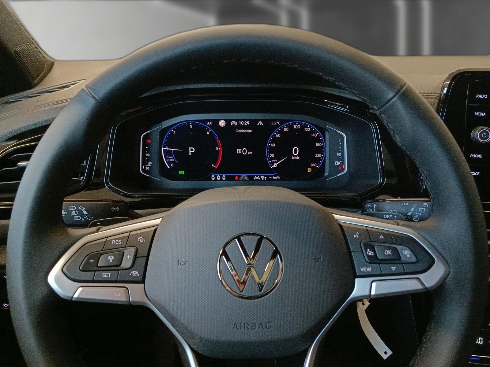 Volkswagen T-Roc - Bild 11