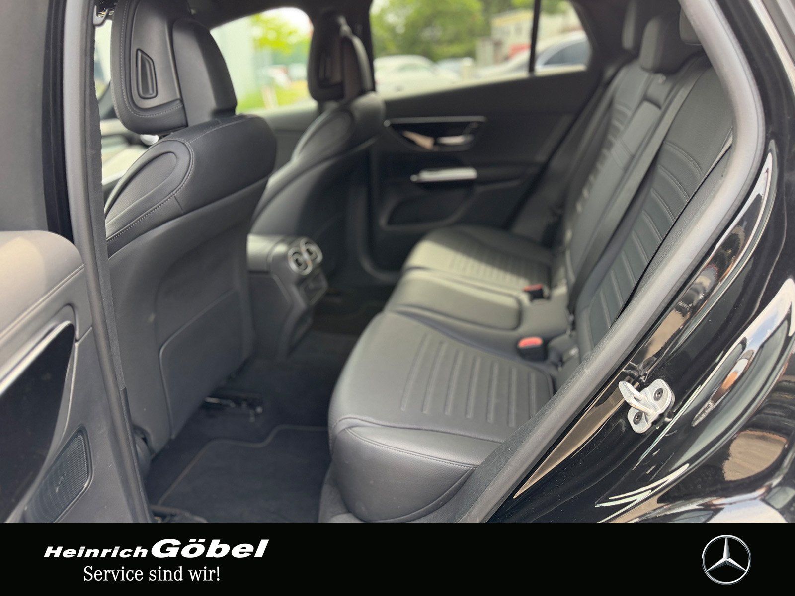 Fahrzeugabbildung Mercedes-Benz GLC 220 d Edition AMG Line, AHK