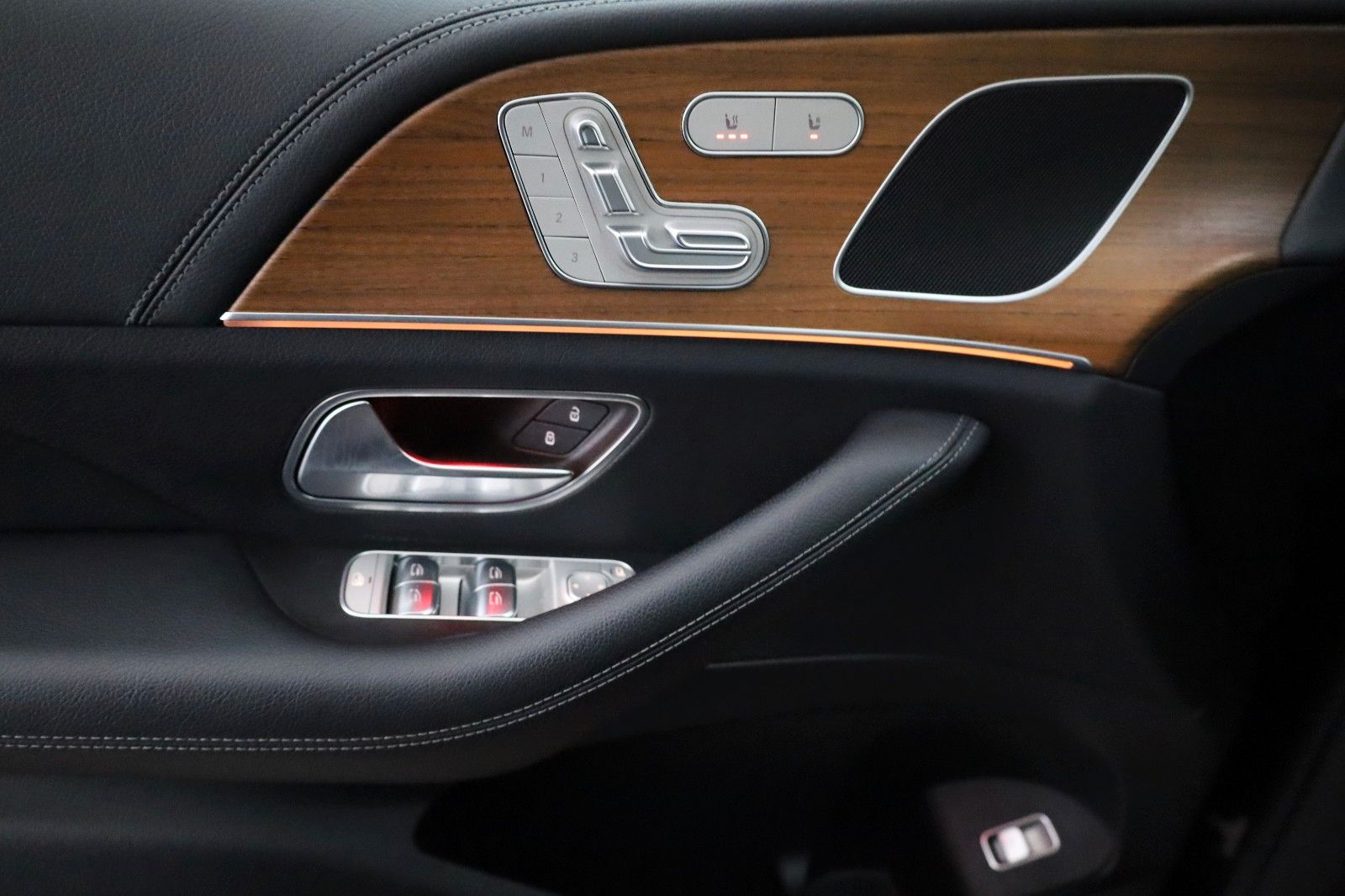 Fahrzeugabbildung Mercedes-Benz GLE 350d 4M,Leder,Navi,360Kamera,Pano,HUD,AHK