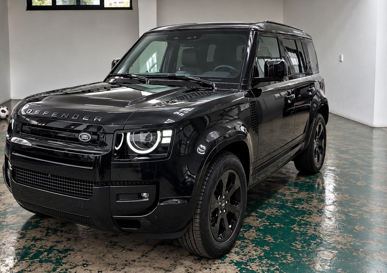 Land Rover Defender 3.0 D250 MHEV X-Dynamic SE foto 1