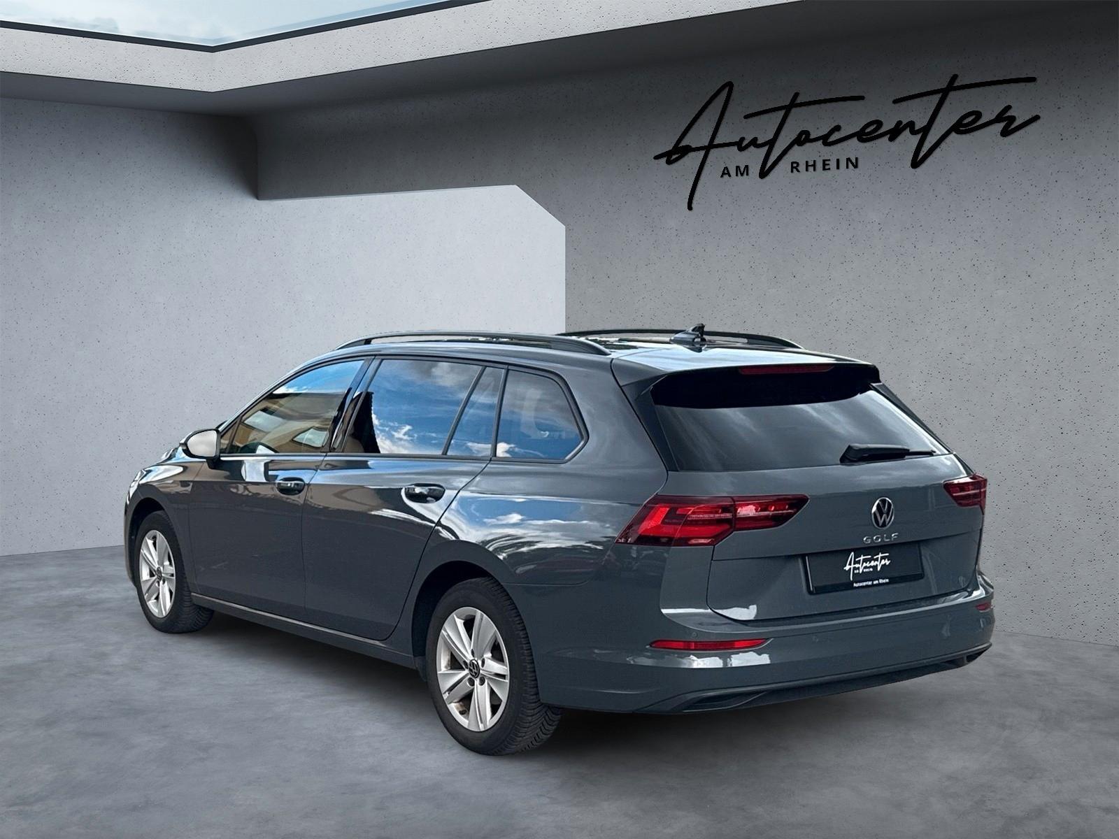 Volkswagen Golf VIII Variant Panorama IQ.Light ACC CarPlay