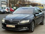 Skoda Superb Combi L&K Vollausstattung Garantie - gebrauchte Skoda Superb aus dem Jahr 2017