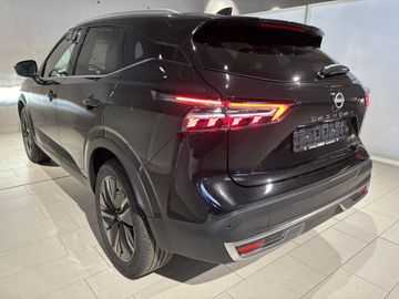 Fotografie 14 des Nissan Qashqai 1.3 DIG-T MHEV Xtronic Tekna Pano Bose