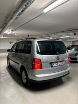 Volkswagen Touran 1.6 Basis Basis - Volkswagen Touran: Basis