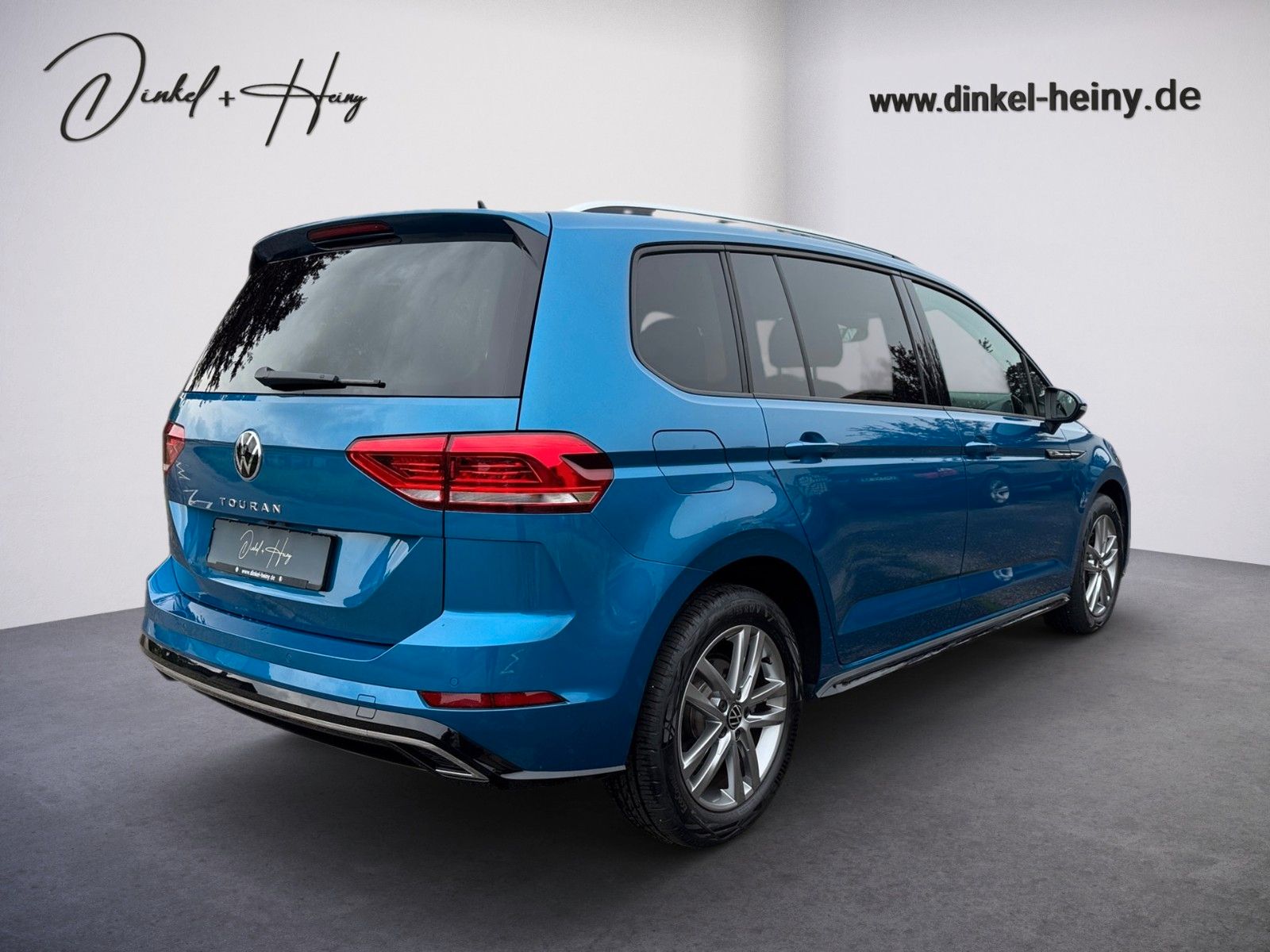 Fahrzeugabbildung Volkswagen Touran 1.5TSI Comfortline R-Line BMT/Start-Stopp