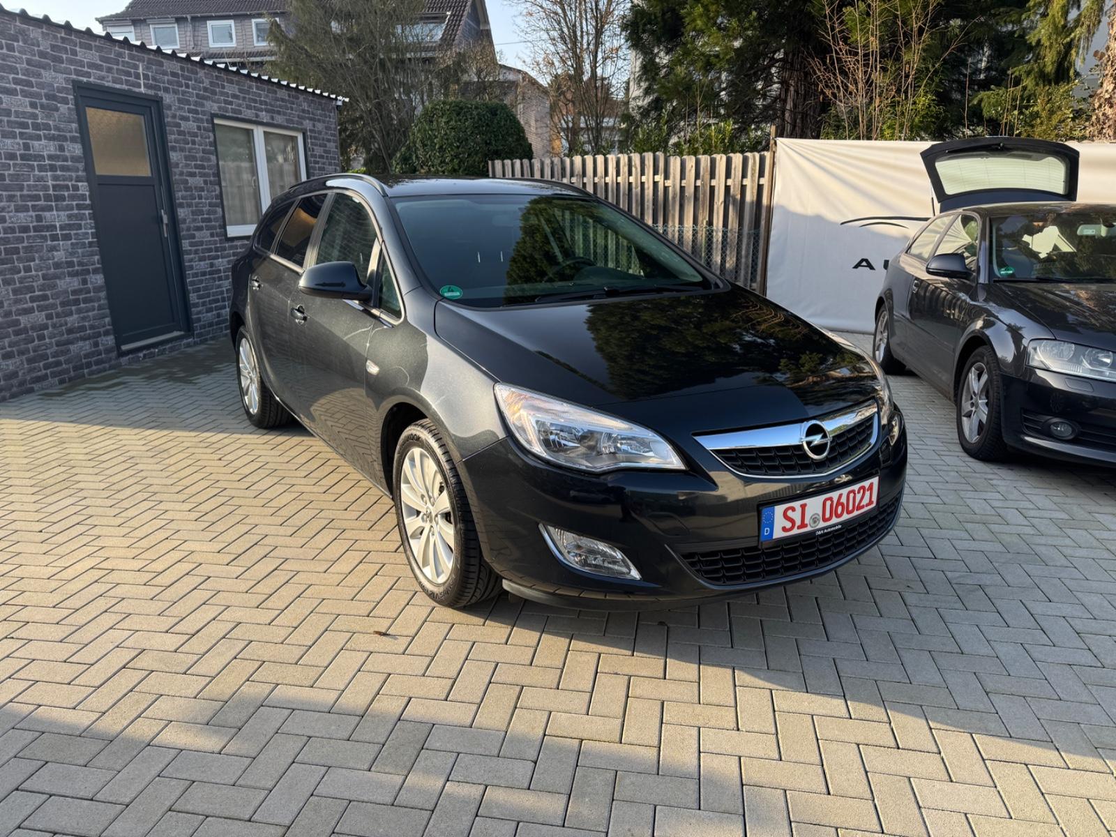 Opel Astra J Sports Tourer Edition