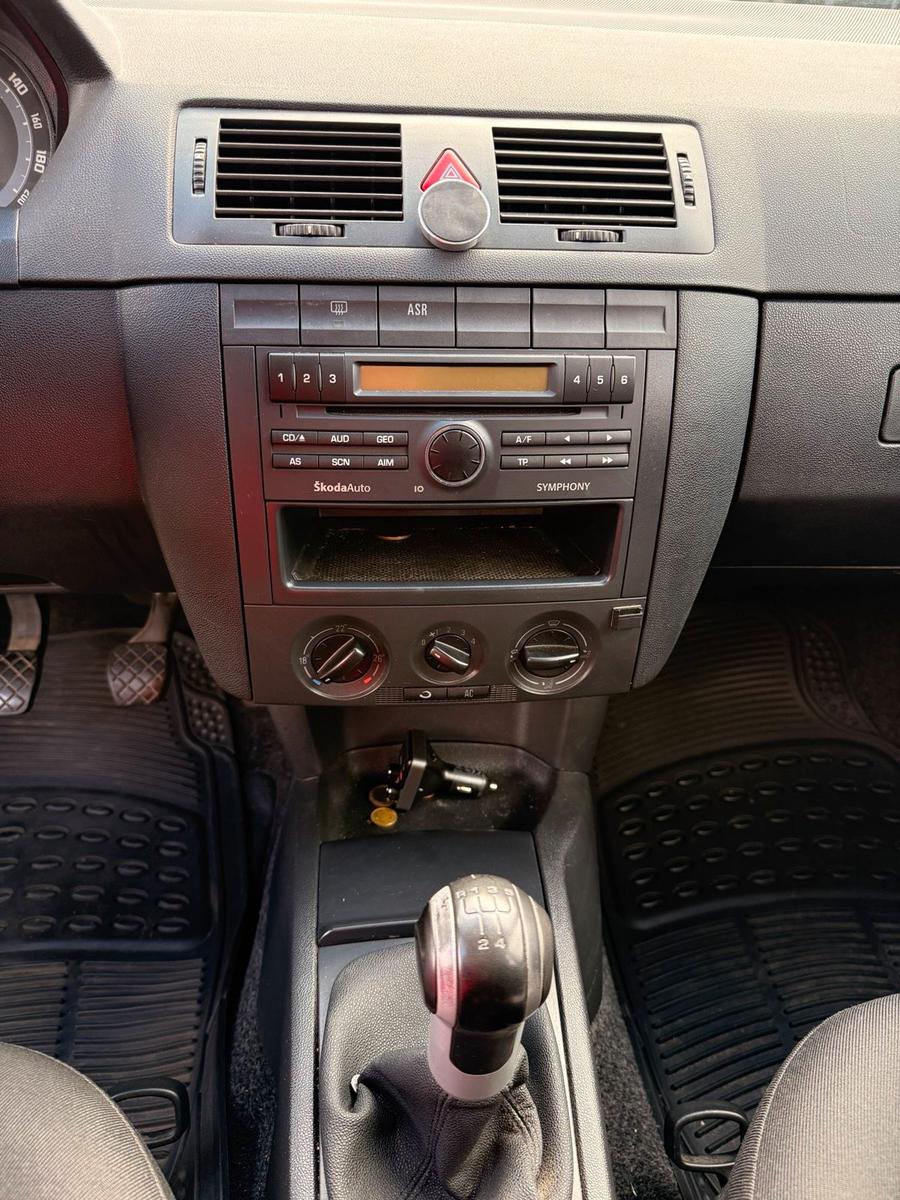 Skoda Fabia 2007 — photo 12
