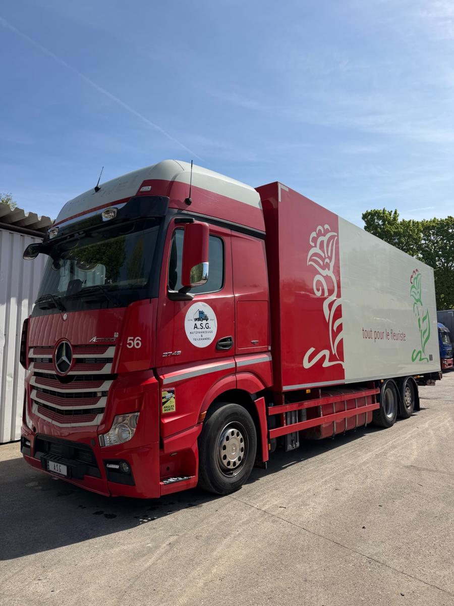 Mercedes-Benz Actros 4 3-Achser 25XX OM471 6x2 Fg