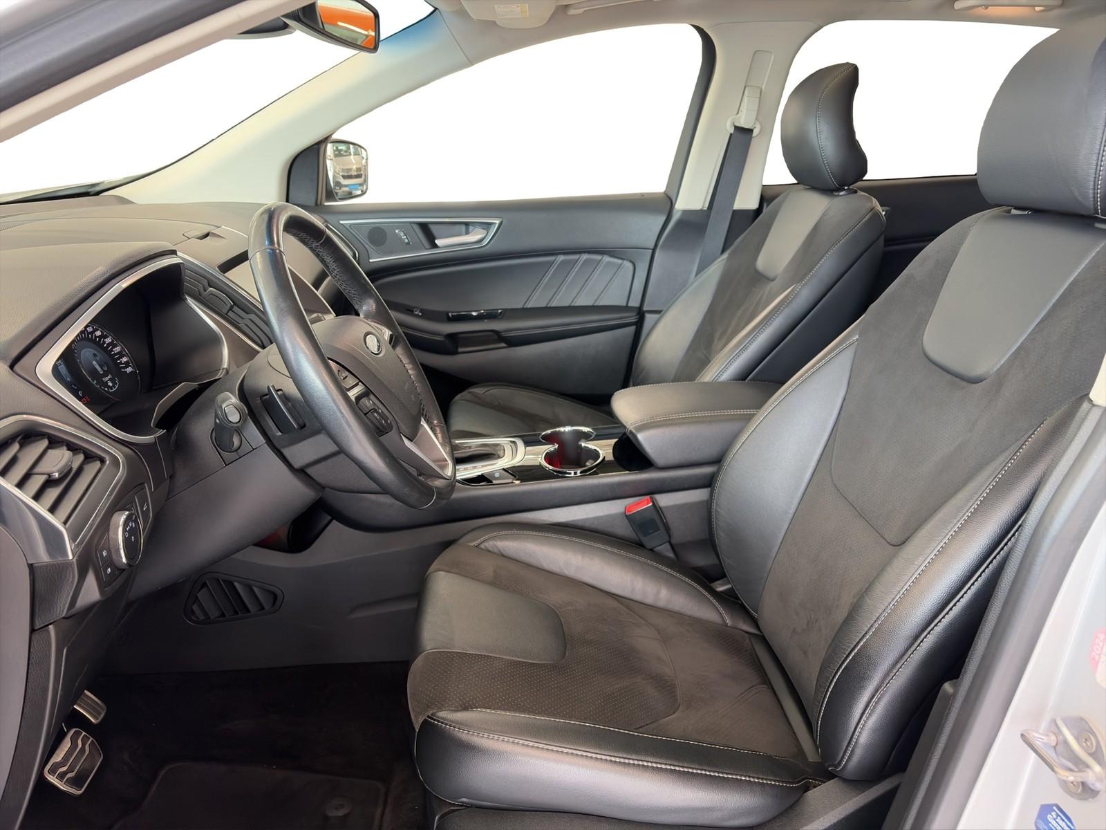 Ford Edge ST-Line 4x4 +AHK+LED+PANORAMA+KLIMA+LM+ZV++