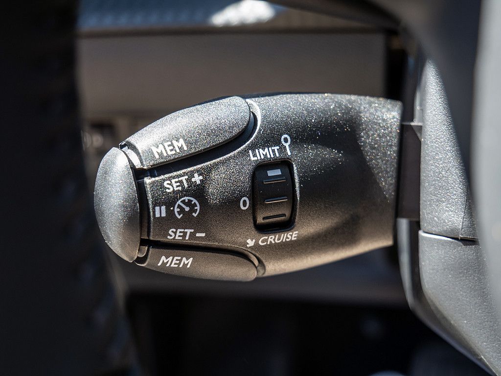 Peugeot 208 - Bild 19
