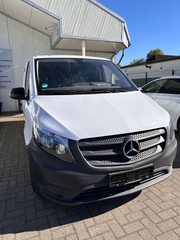 Image of Mercedes-Benz Vito