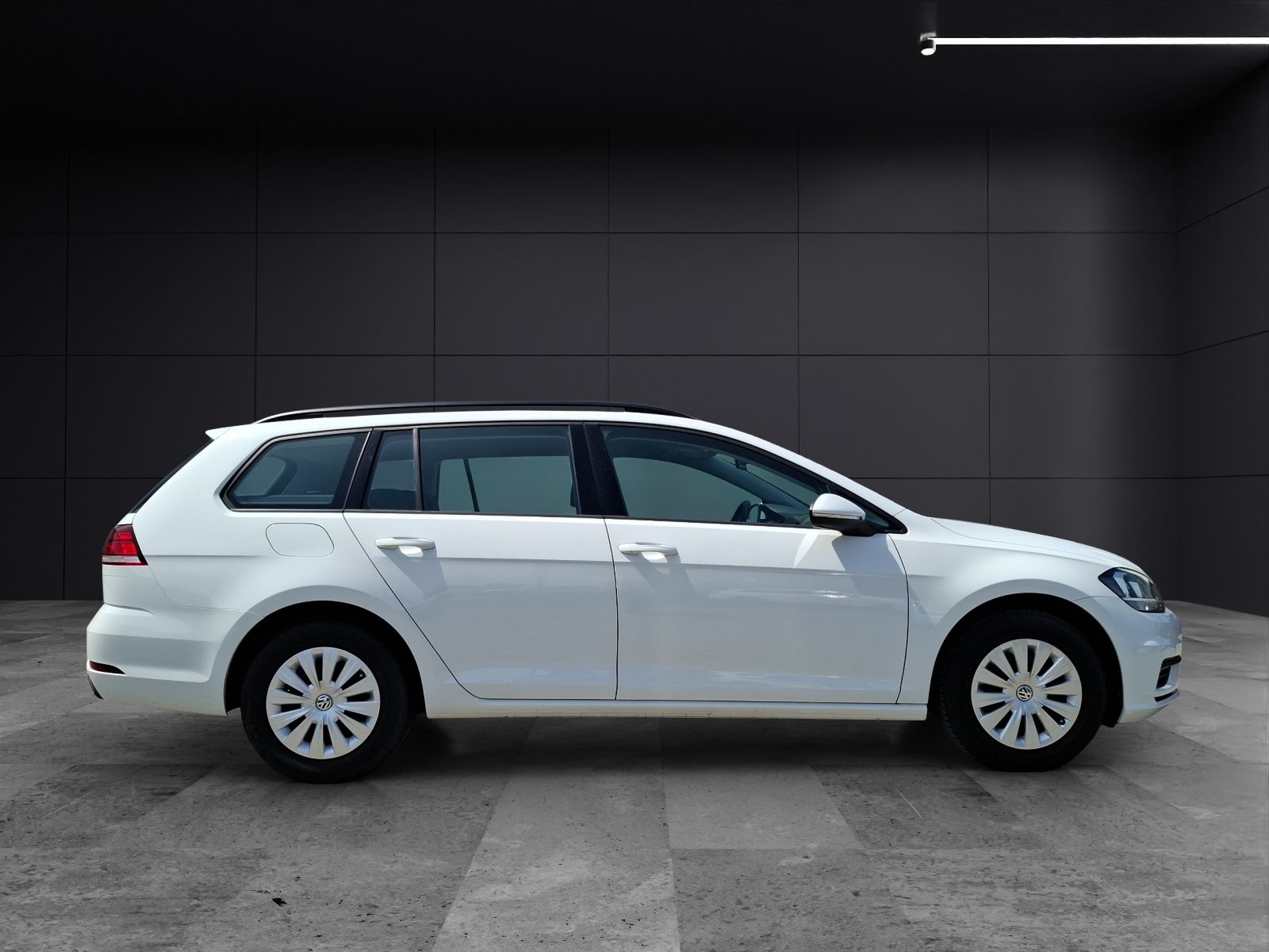 Fahrzeugabbildung Volkswagen Golf VII Variant TSI Trendline Navi PDC SH