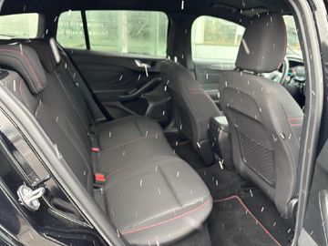 Ford Focus Turnier 1.5 Aut. ST-Line NaviLED