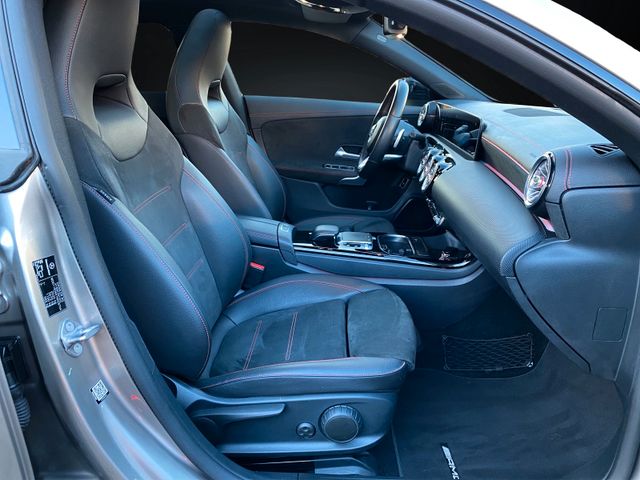 Mercedes-Benz CLA 220