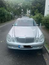 Mercedes-Benz Mercedes E Klasse 240 - Mercedes-Benz E 240 in Frankfurt (Main)