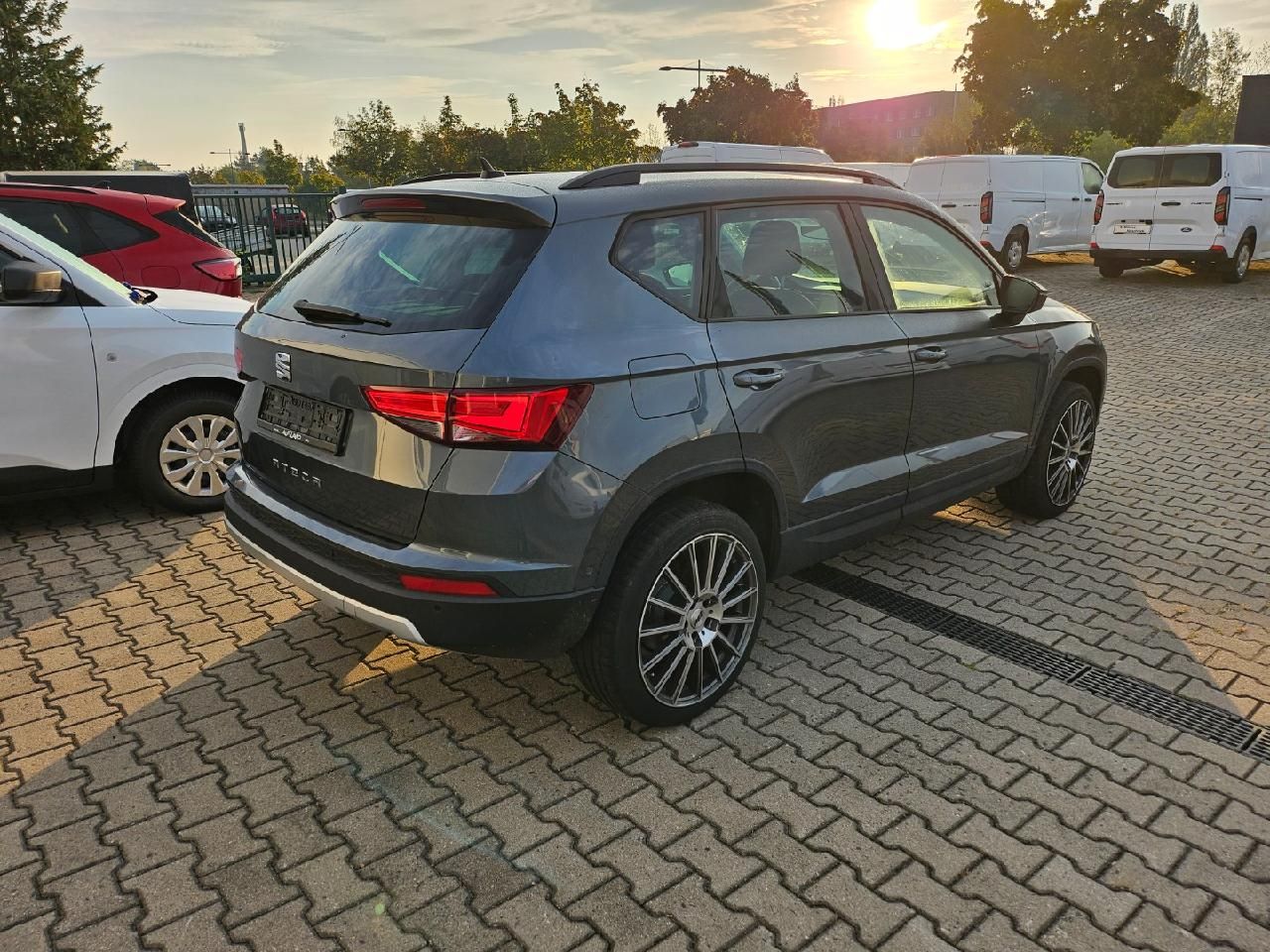 Fahrzeugabbildung SEAT Ateca Style Soundsystem