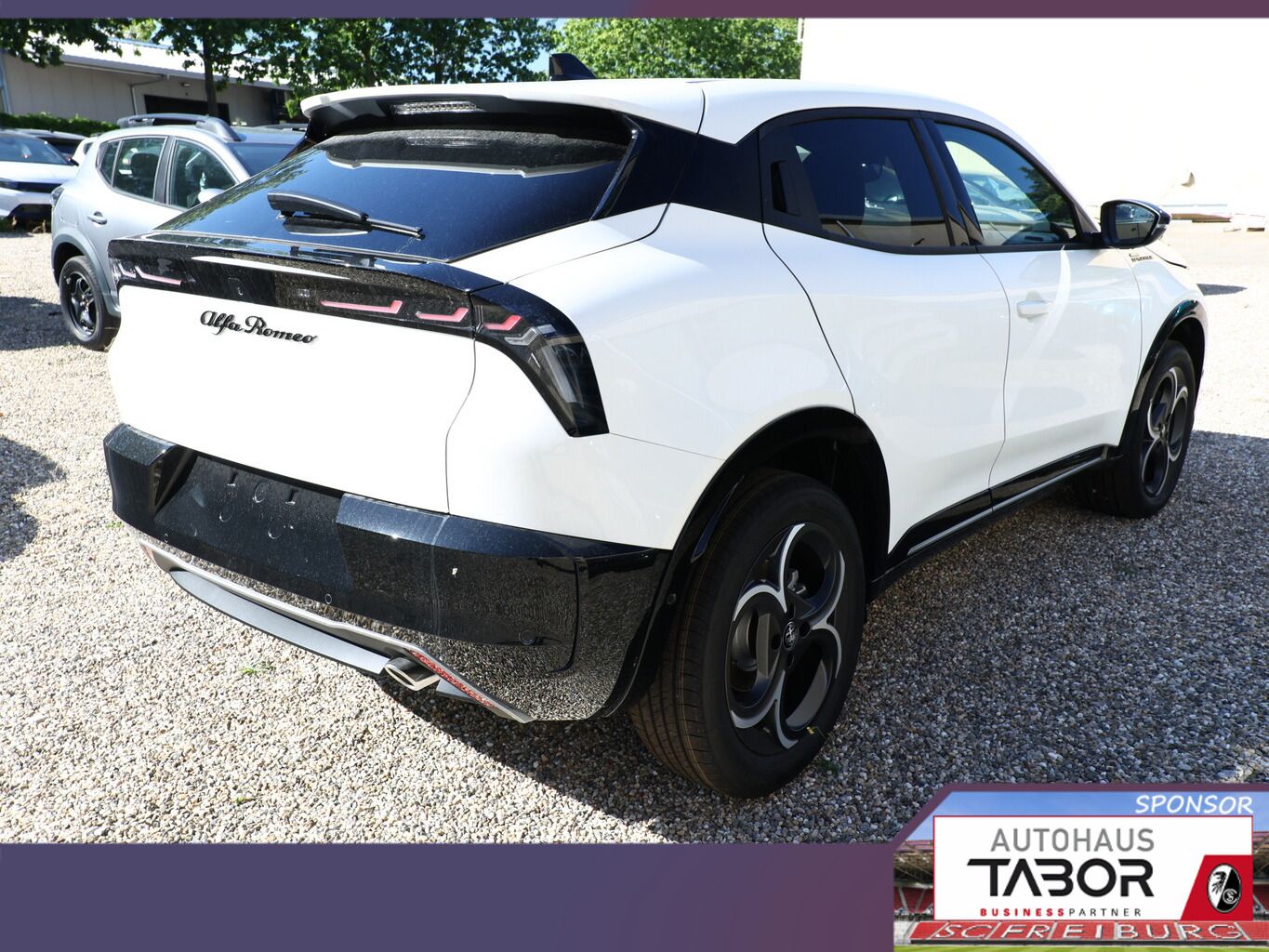 Alfa Romeo Junior Ibrida Q4 Sport Speciale TechP UVP-27%* imagem 3