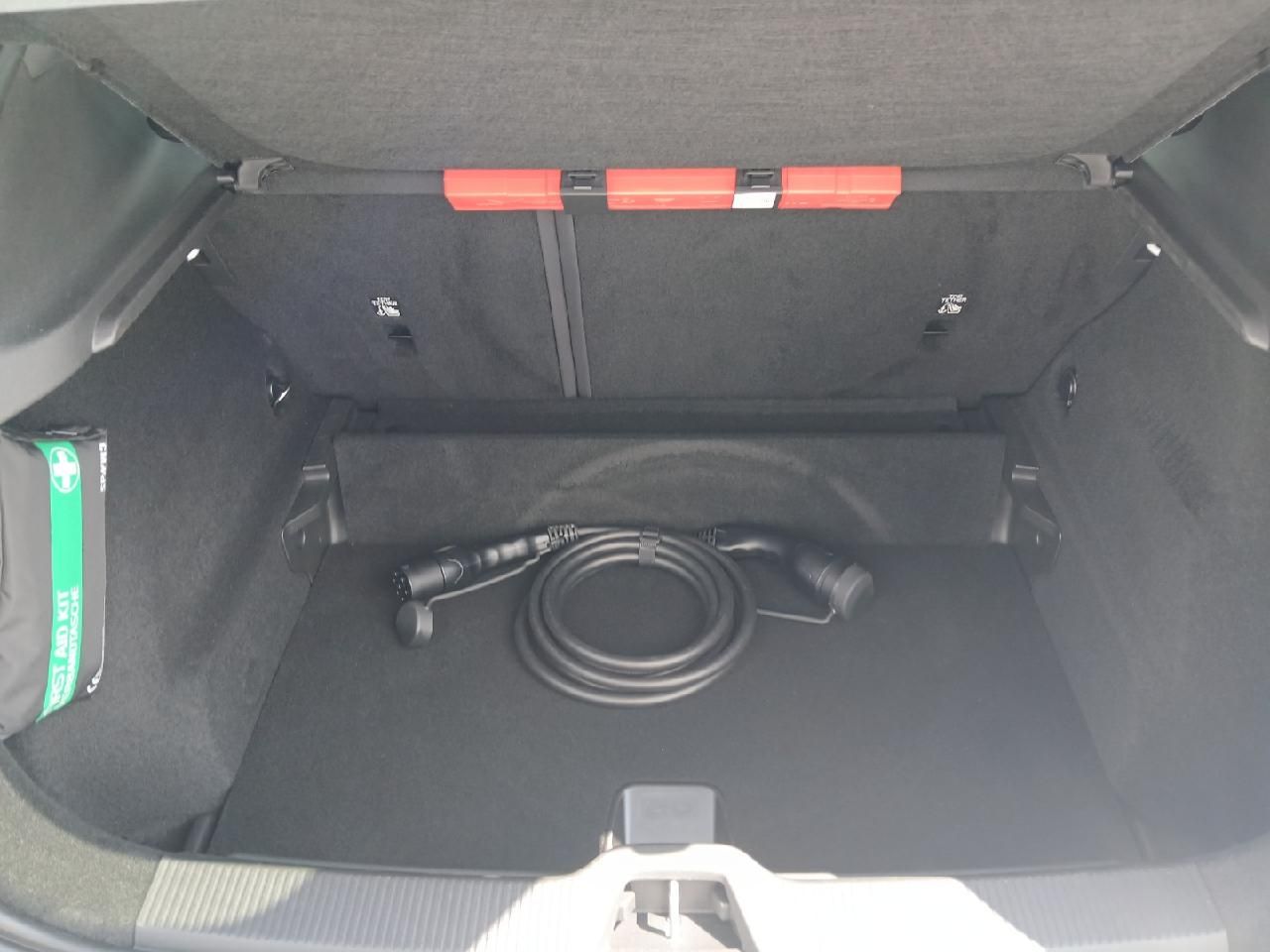 Fahrzeugabbildung Volvo EX30 Ultra 2WD Pure Electric
