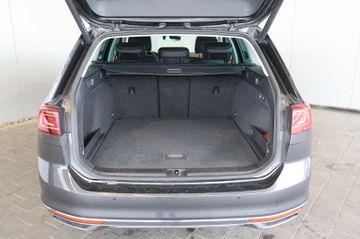 Volkswagen Passat 2.0 TDI Elegance MATRIX+ACC+KAM+AHK