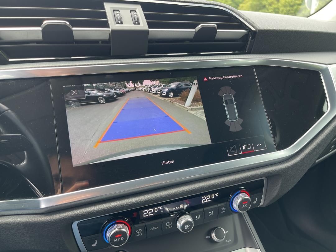 Fahrzeugabbildung Audi Q3 35 1.5 TFSI advanced Kamera,LED,Matrix,Navi