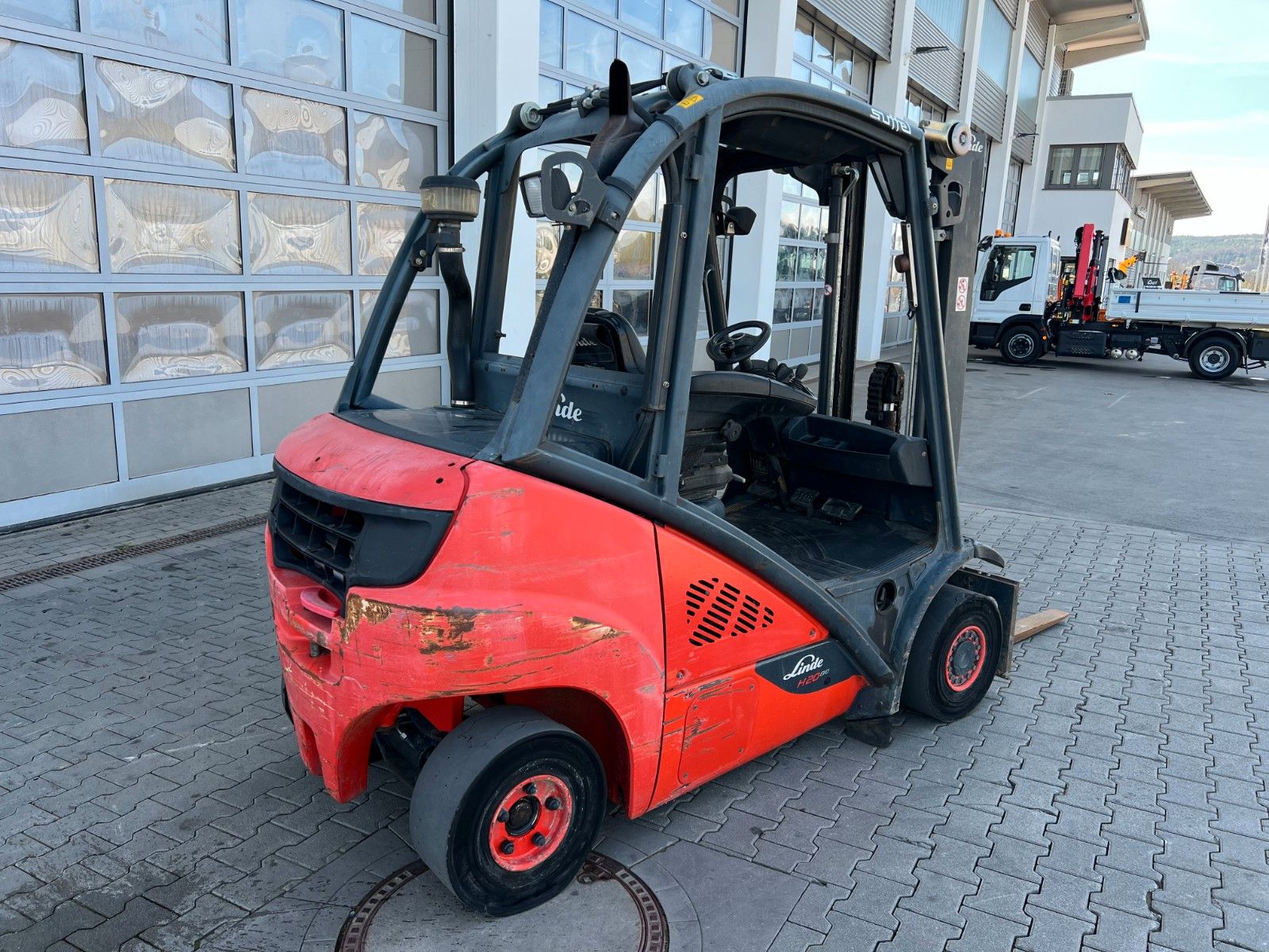 Fahrzeugabbildung Linde H20D-02/600 / 3m / 5.145h / Diesel