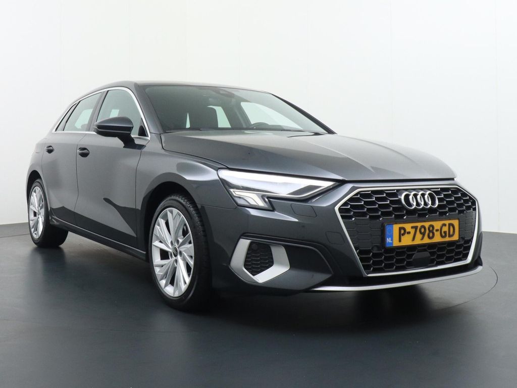 Audi A3 Sportback 35 TFSI Advanced edition ACC 17" LM