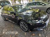 Skoda SuperB L&K TSI 280PS 4x4 Leider  Xen... - Skoda Superb: Skod
