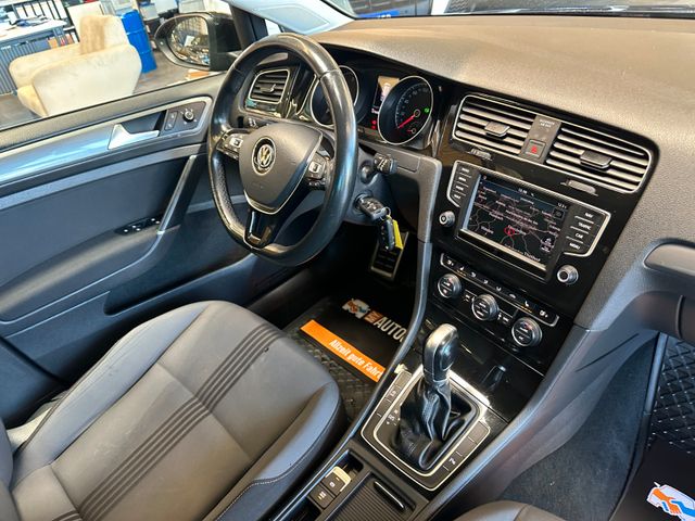 Volkswagen Golf VII Lim. Allstar BMT *Navi*