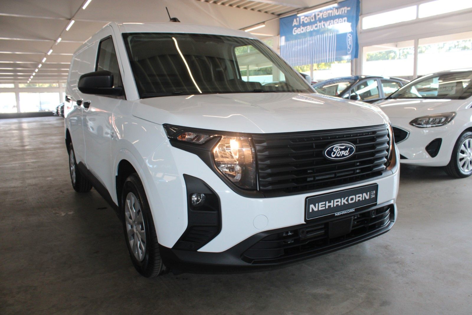 Fahrzeugabbildung Ford Transit Courier TREND Kasten KLIMA CAM WinterPak