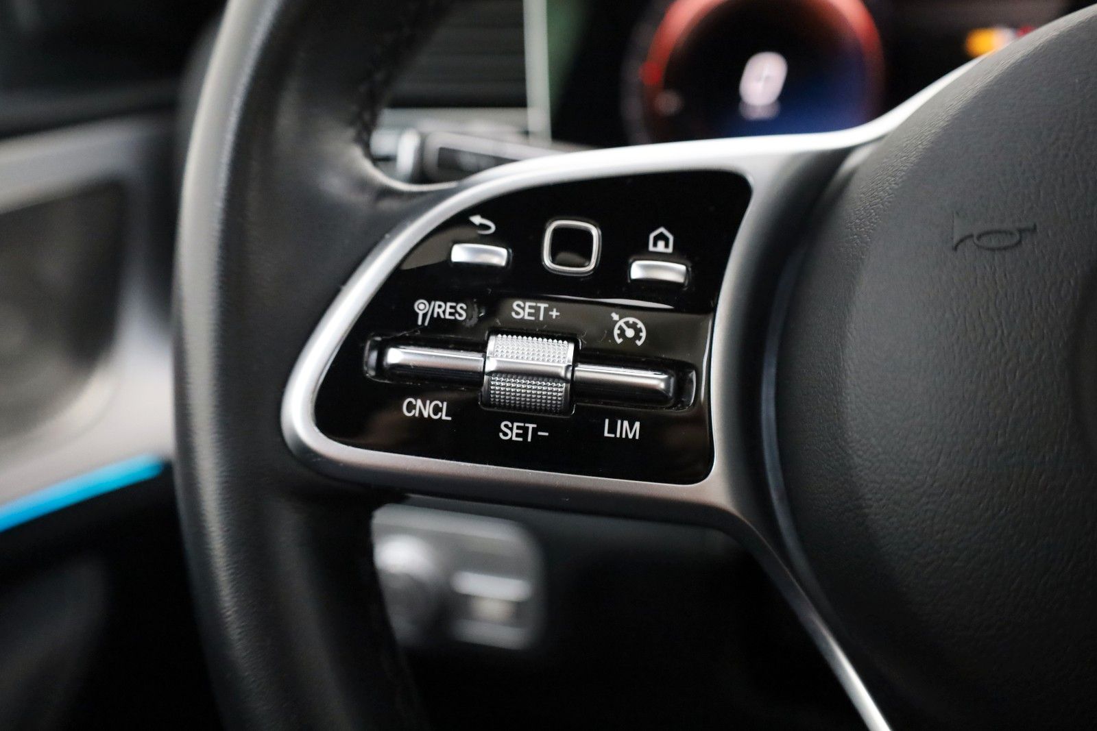 Fahrzeugabbildung Mercedes-Benz GLE 350 e 4M,360°Kamera,Burmester,Panorama