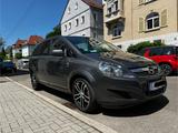 Opel Zafira 1.8 Design Edition Design Edition - gebrauchte Opel Zafira aus dem Jahr 2010