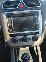 Volkswagen Eos 1.4 TSI - - Volkswagen Eos: Blau