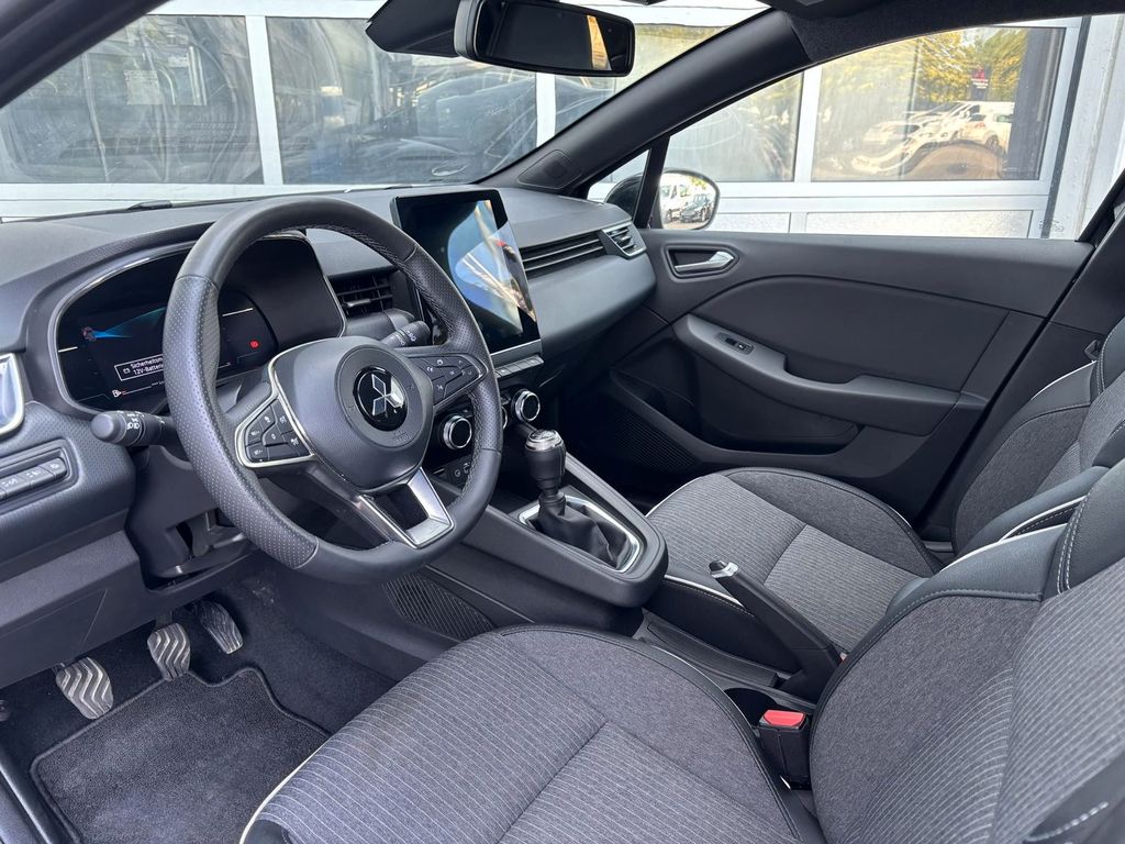 Image of Mitsubishi Colt