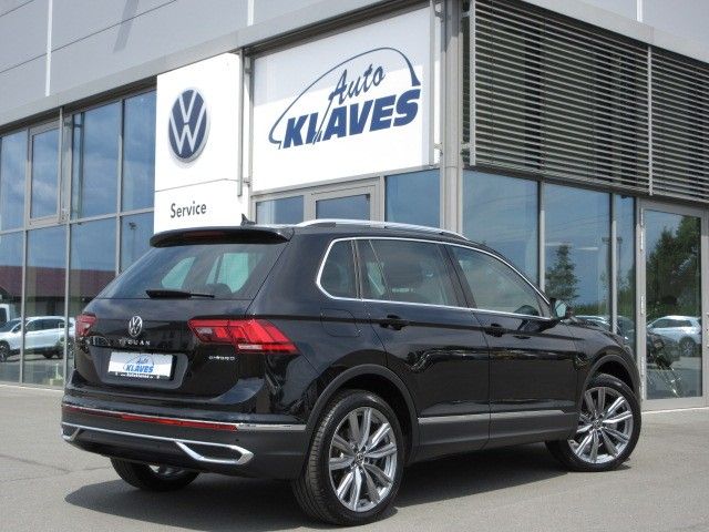 Volkswagen Tiguan Elegance eHybrid IQ Pano Matrix AHK Ergo imagem 2