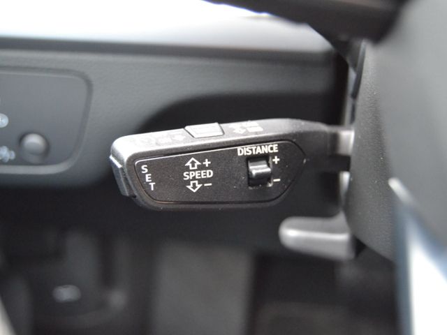 Q5 50 TFSI e qu. Advanced OPTIK-SCHWARZ/AHK/19-Z