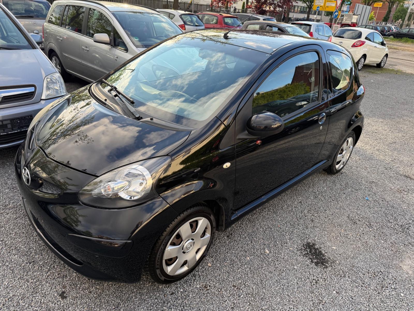 Toyota Aygo AYGO City Tüv Neu , Allwetterreifen *